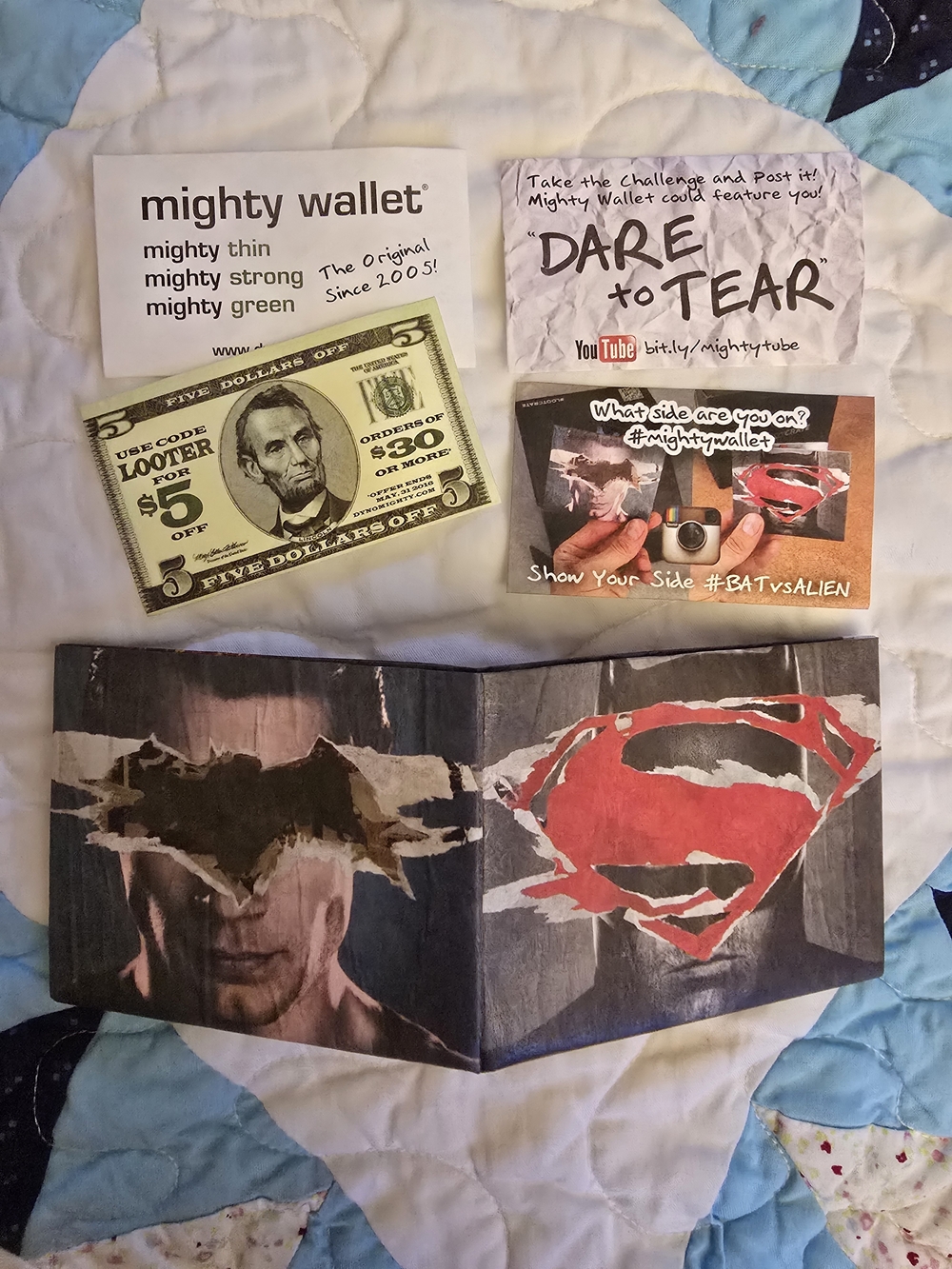 Mighty Wallet Superman Bifold Wallet in Black and Red